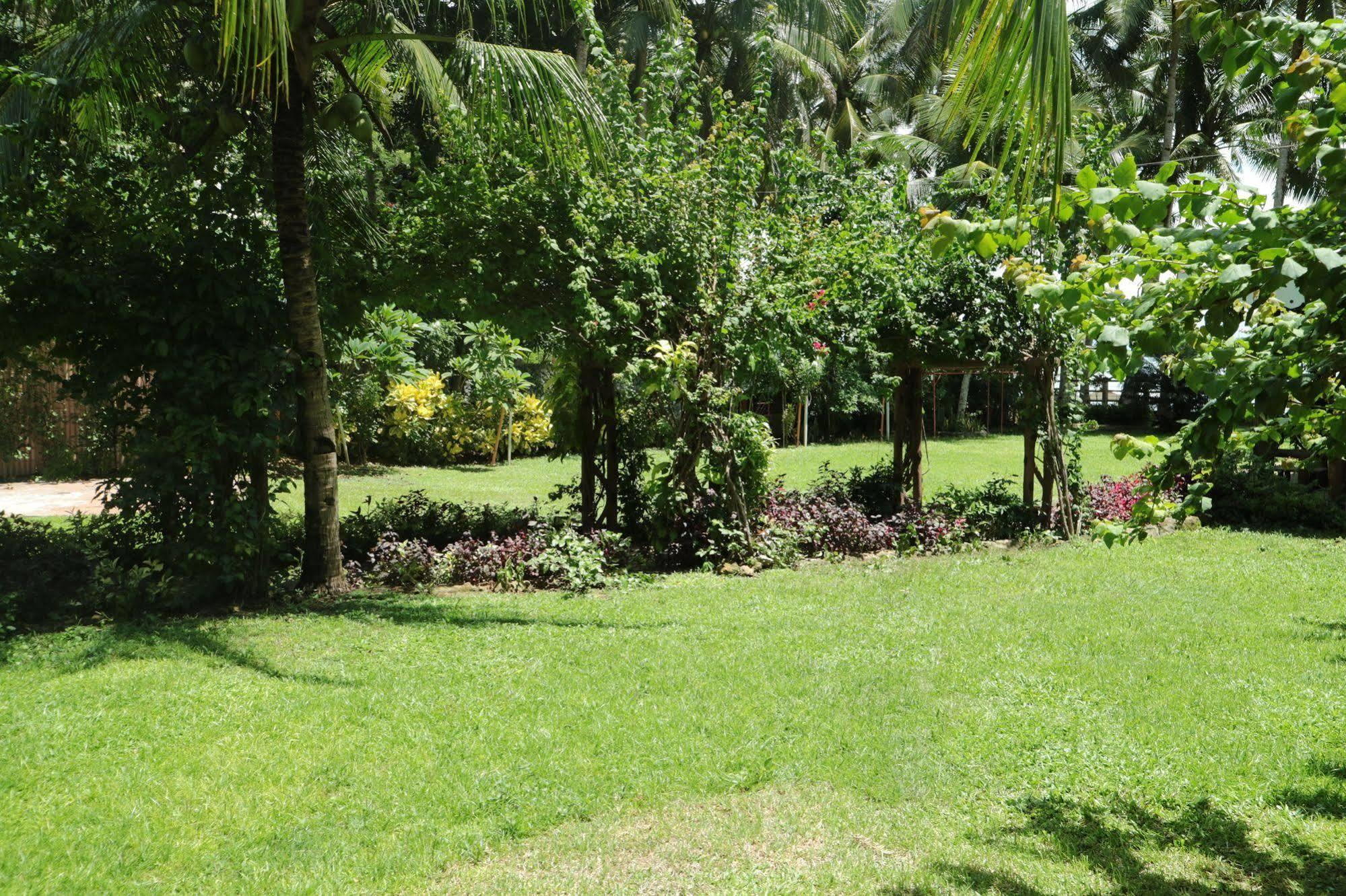 Jannah Glycel Beach House Hotell Guimaras Exteriör bild